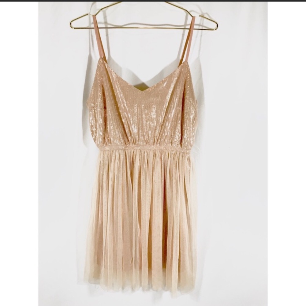 NWOT Forever 21 Peach Pink Tulle Sequin Mini Dress